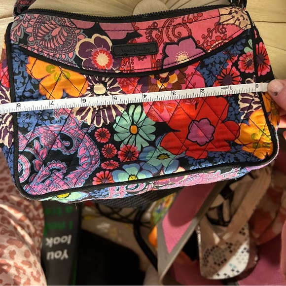 Vera Bradley crossover/shoulder colorful floral bag - Picture 6 of 9